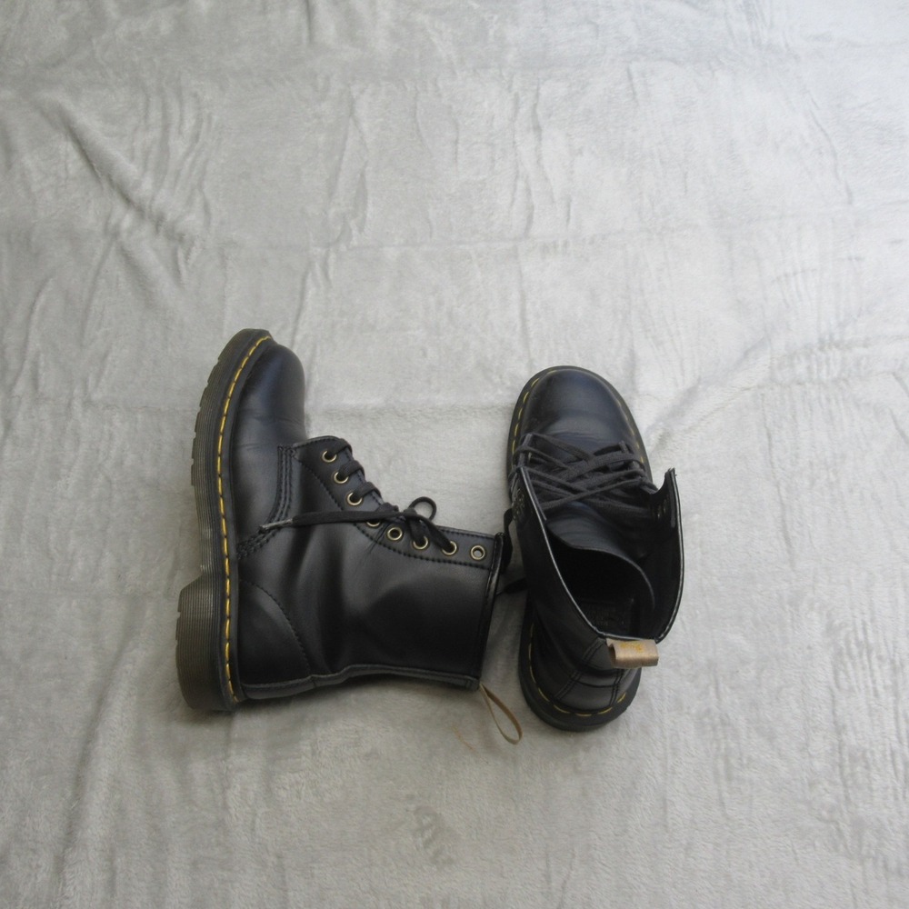 Dr Martens Unisex M5 W6 Boots Black Leather Felix Combat 8 Eye Lightly Used.